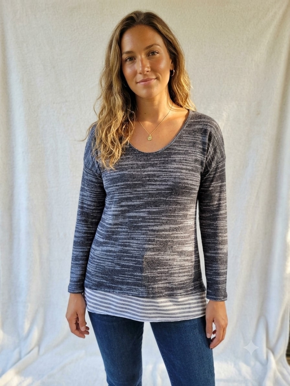 Umgee Charcoal & Heathered Gray Long Sleeve Layered-Hem Top. (WS 27)